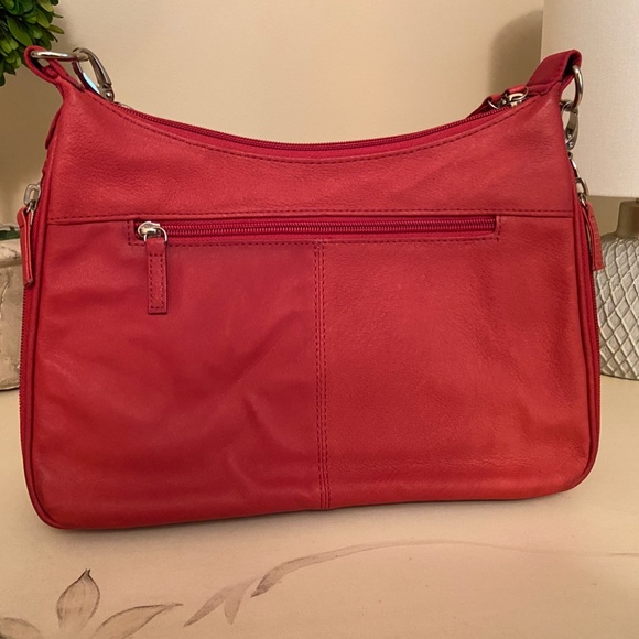 Concealed Carry Purse - Picture 3 of 6